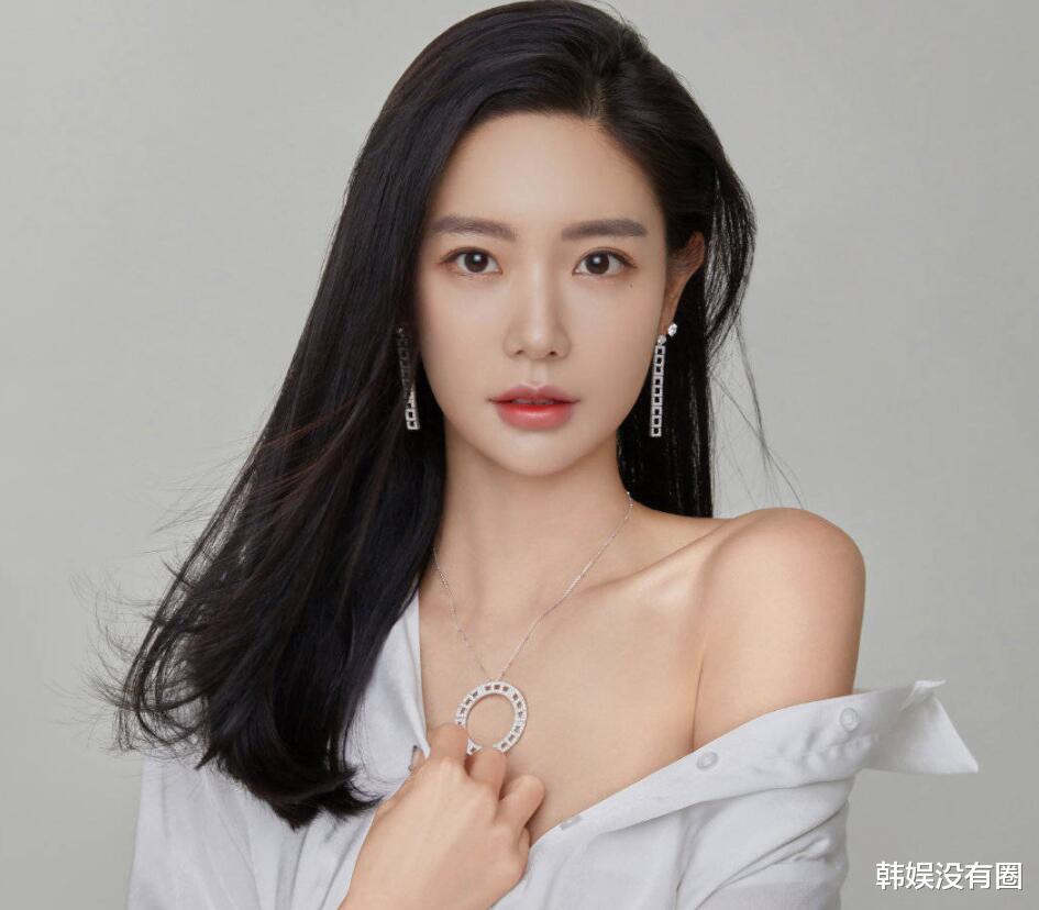 金泰妍短發(fā)新照發(fā)型指南，從初學(xué)到進(jìn)階，打造時(shí)尚短發(fā)秘籍