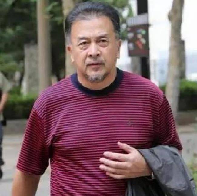 黃宏最新動(dòng)態(tài)，變化中的力量與自信成就之路