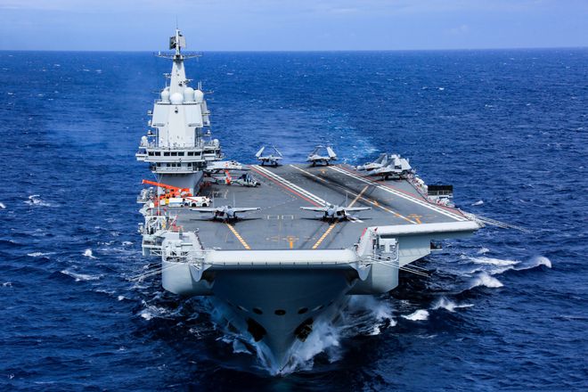 中國(guó)最新航空母艦，未來(lái)海疆的堅(jiān)實(shí)守護(hù)者